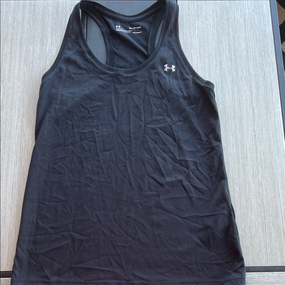 Under armour tank - Picture 1 of 1
